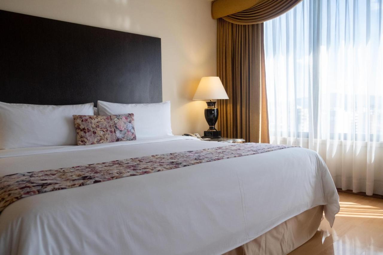 La Quinta By Wyndham Quito Hotell Exteriör bild
