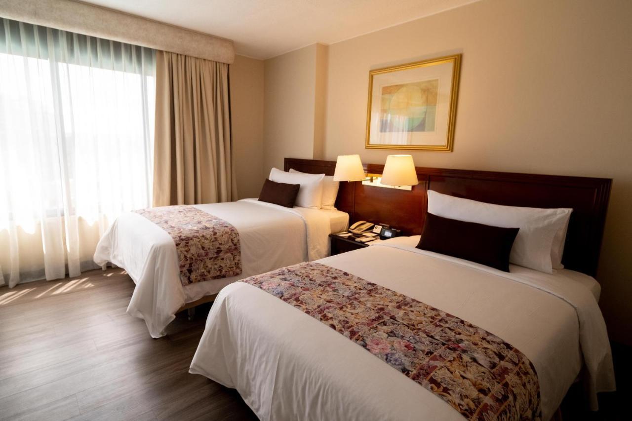 La Quinta By Wyndham Quito Hotell Exteriör bild