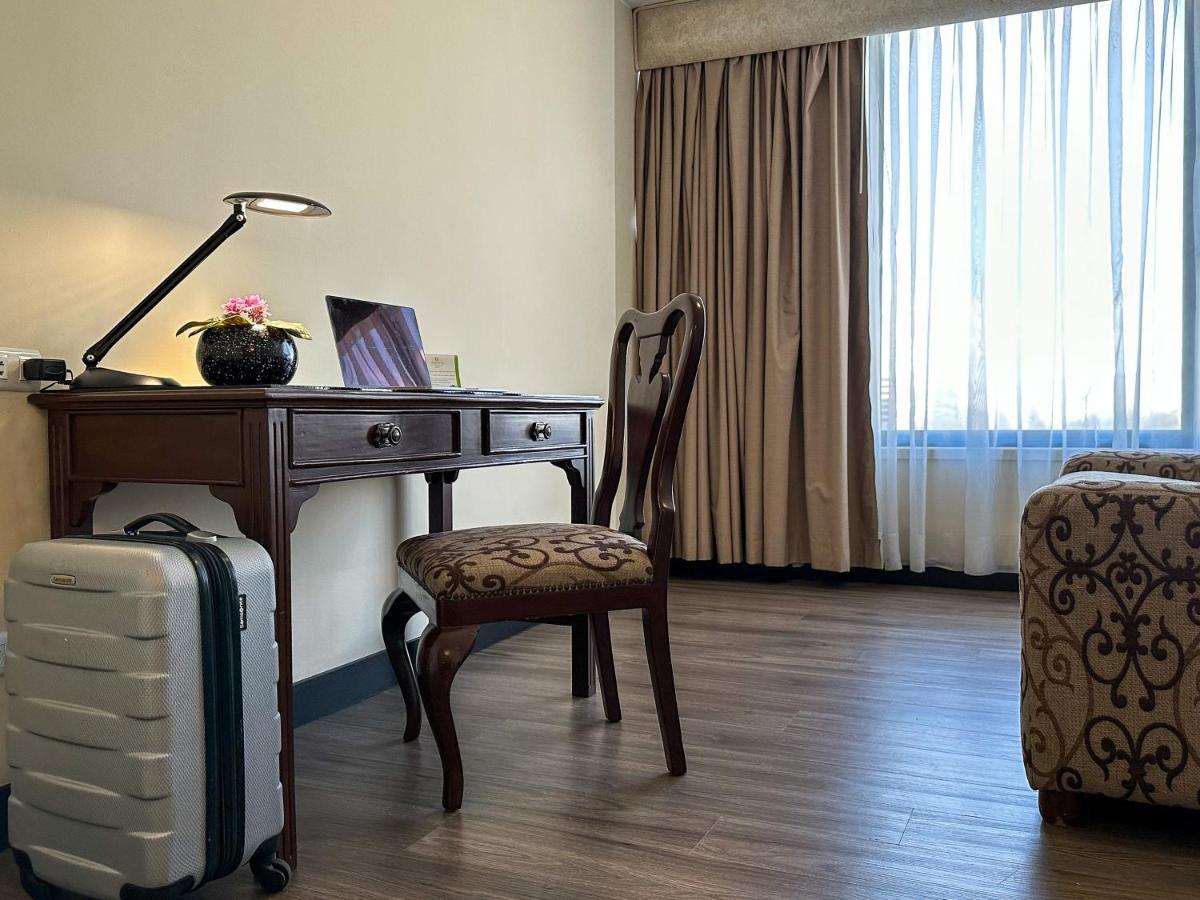 La Quinta By Wyndham Quito Hotell Exteriör bild