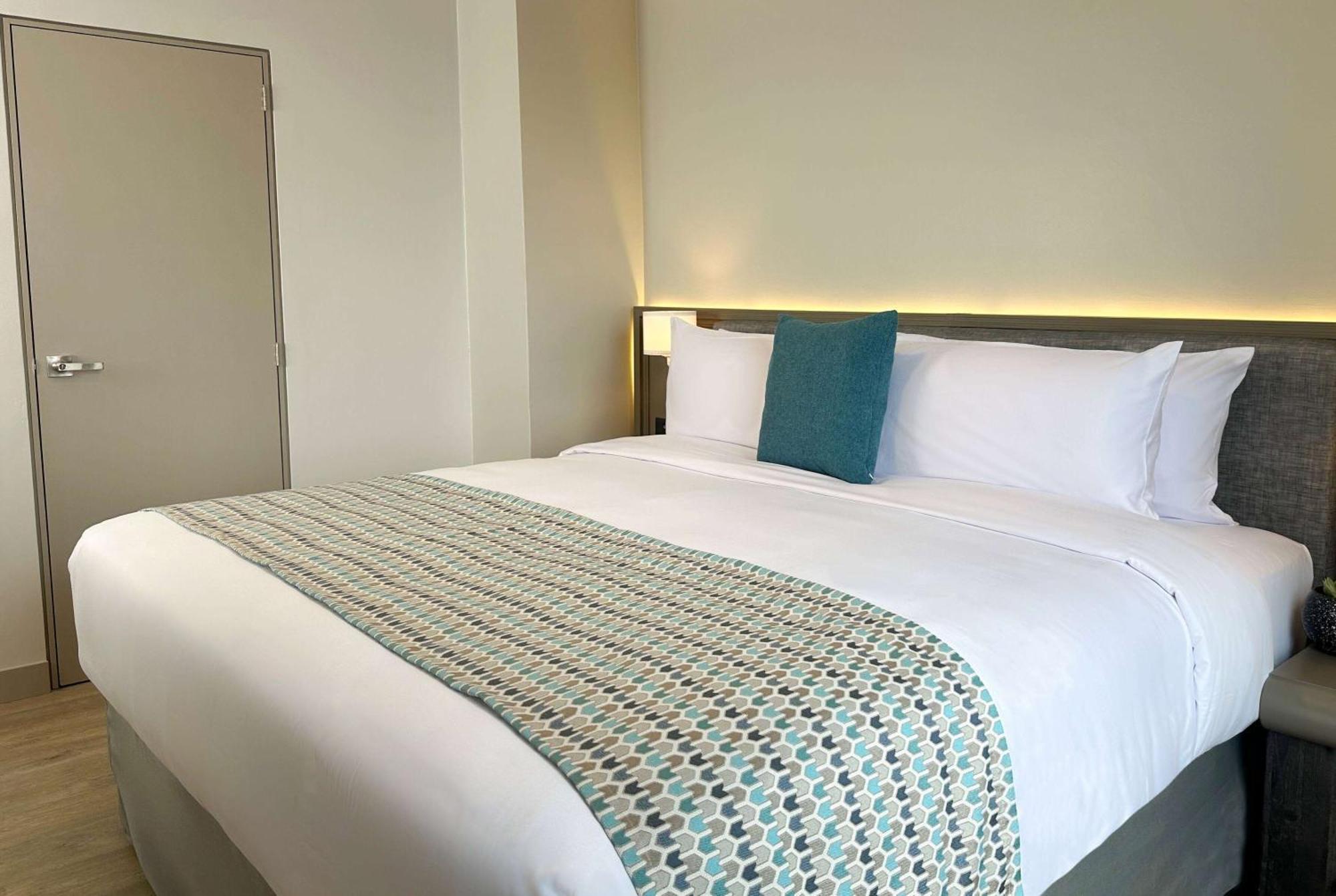 La Quinta By Wyndham Quito Hotell Exteriör bild
