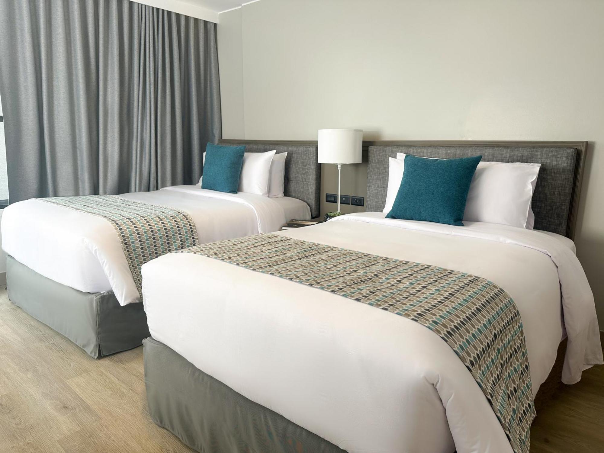 La Quinta By Wyndham Quito Hotell Exteriör bild